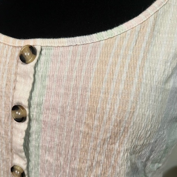 Mudd Pastel Stripe Gauze Button Front Cropped Tank Top XL - Picture 2 of 4